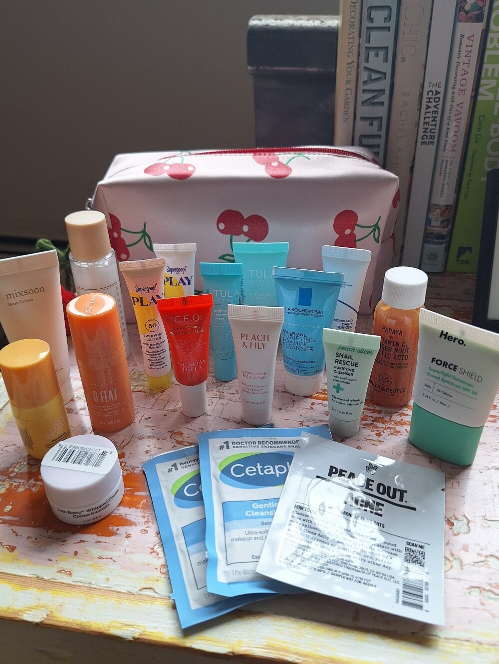 New 20 Pc Skincare & Cherry Print Bag
